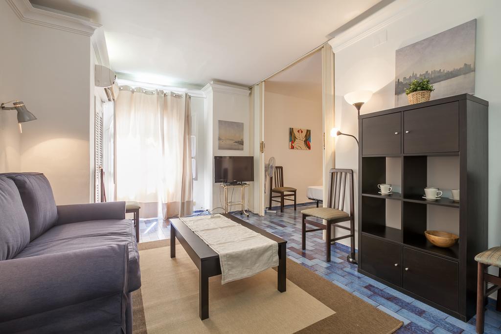 Apartment Boutique Center Sevilla Bagian luar foto