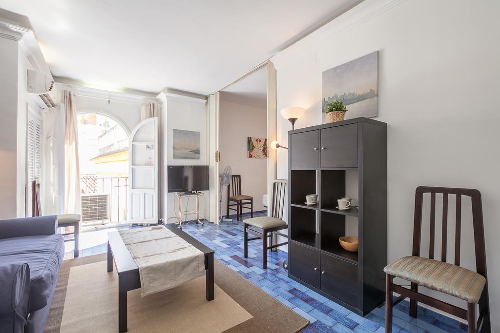 Apartment Boutique Center Sevilla Bagian luar foto