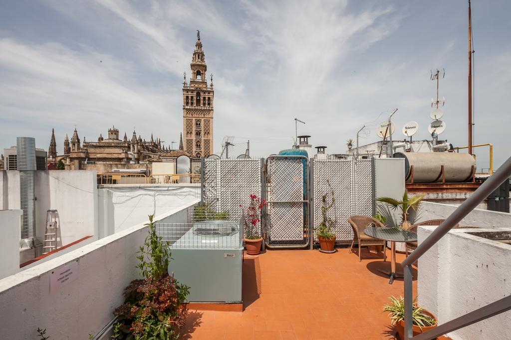 Apartment Boutique Center Sevilla Bagian luar foto